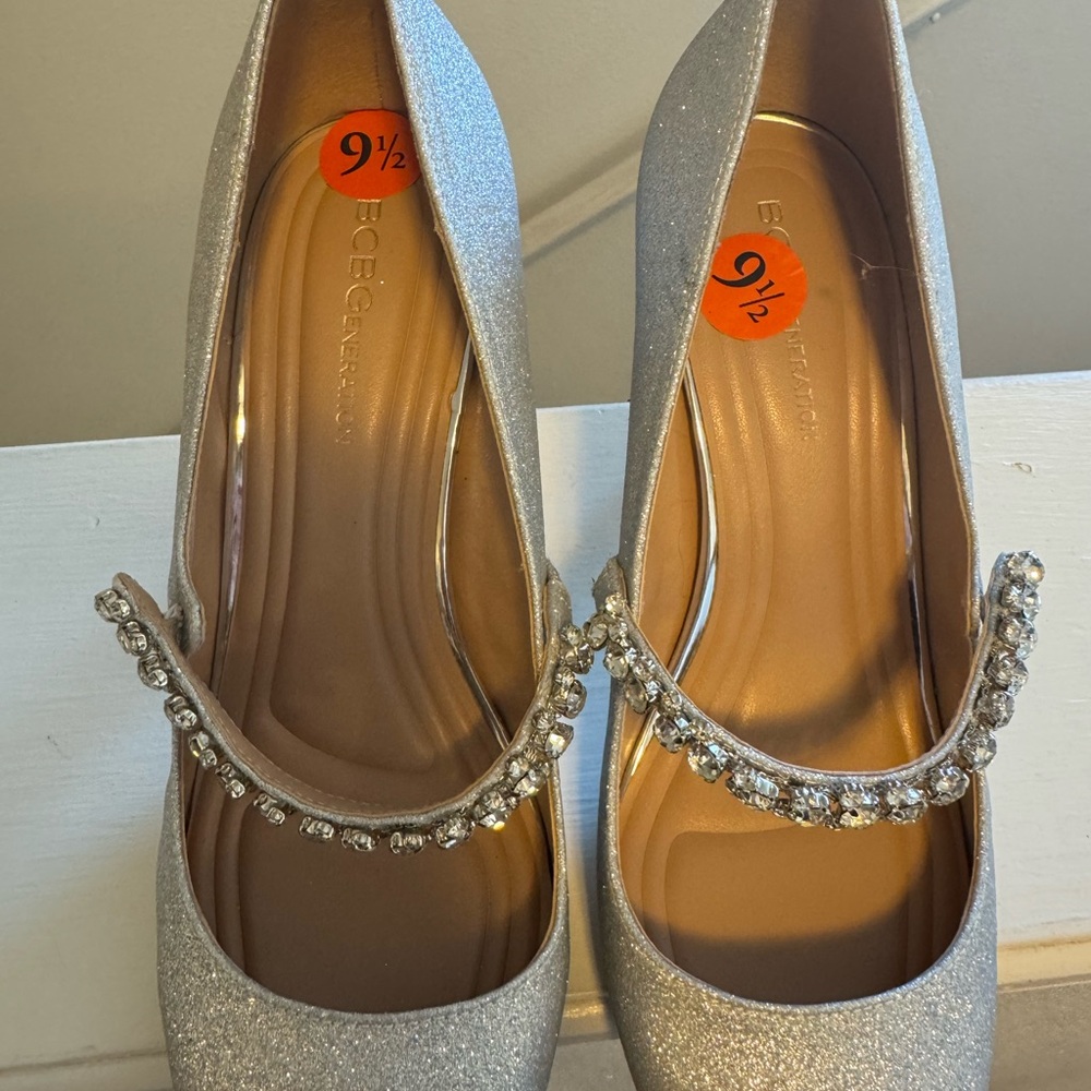 BCBGMaxazria Branda Stiletto Pump Silver Rhinestones Heels Glitter 8 9.5 NEW - Picture 3 of 8